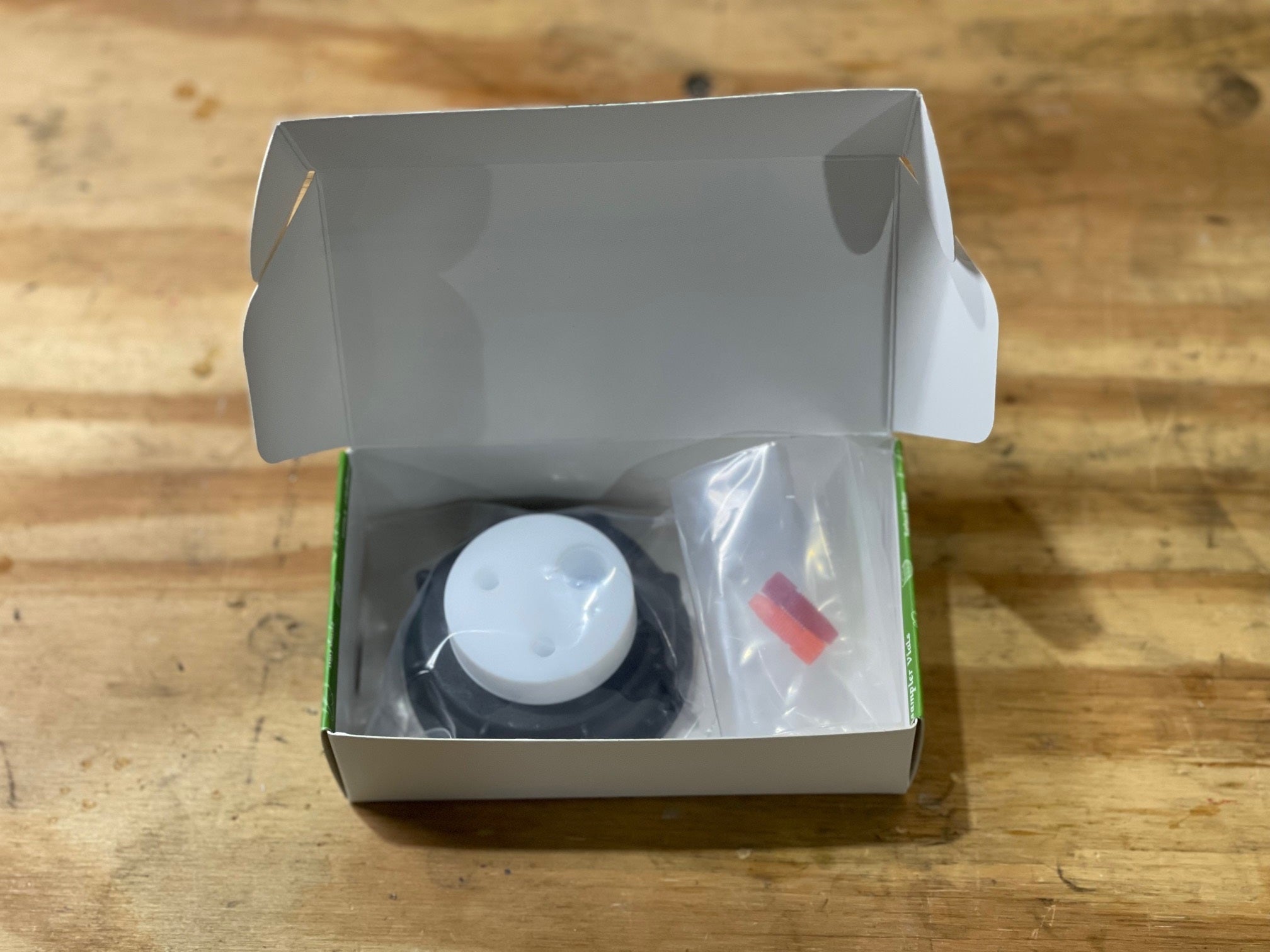 S60 Smart Caps for HPLC Solvent Waste Containers